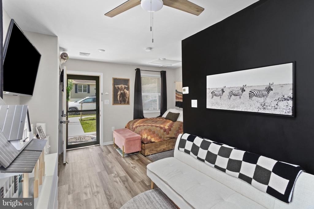 325 W Evergreen Avenue - Photo 7