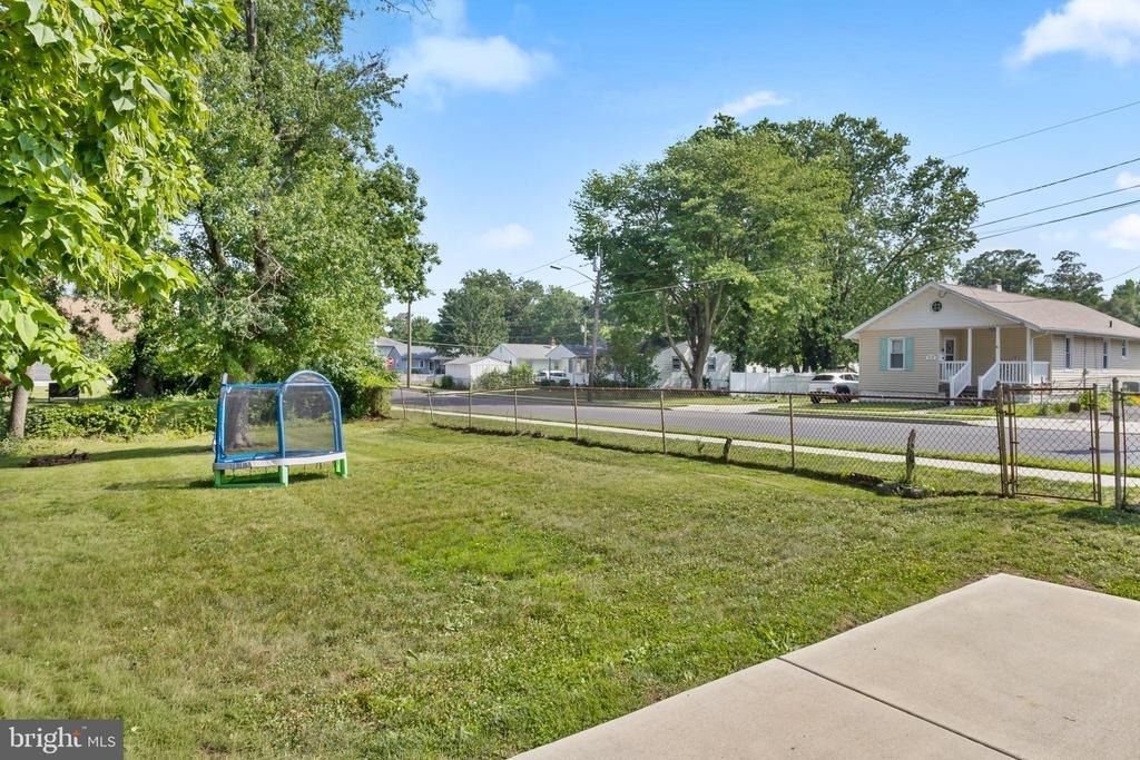 325 W Evergreen Avenue - Photo 19