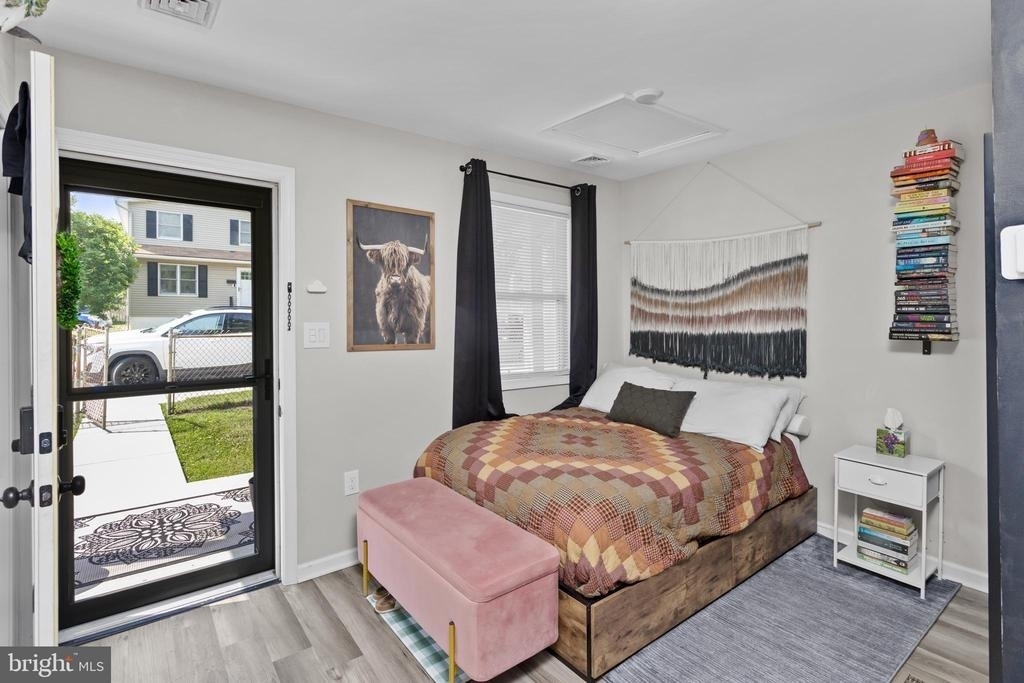 325 W Evergreen Avenue - Photo 8