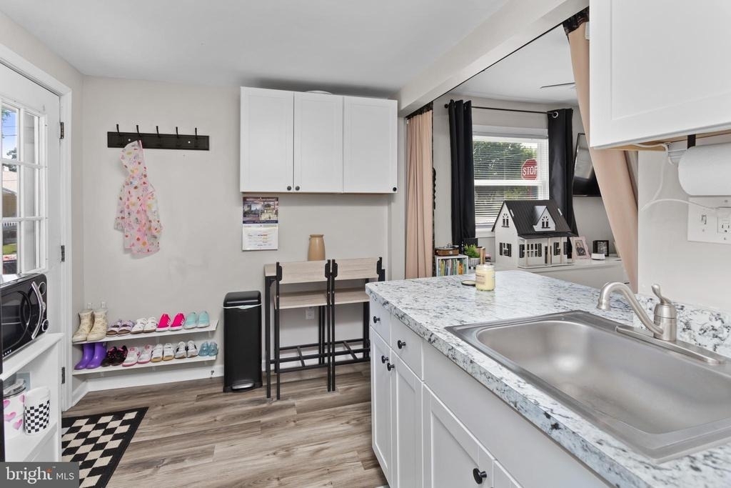 325 W Evergreen Avenue - Photo 13