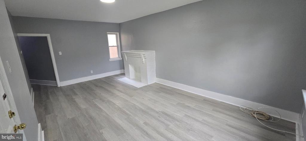 4307 Maple Avenue - Photo 4