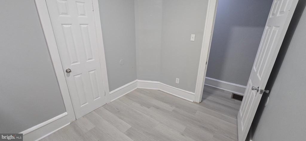 4307 Maple Avenue - Photo 10