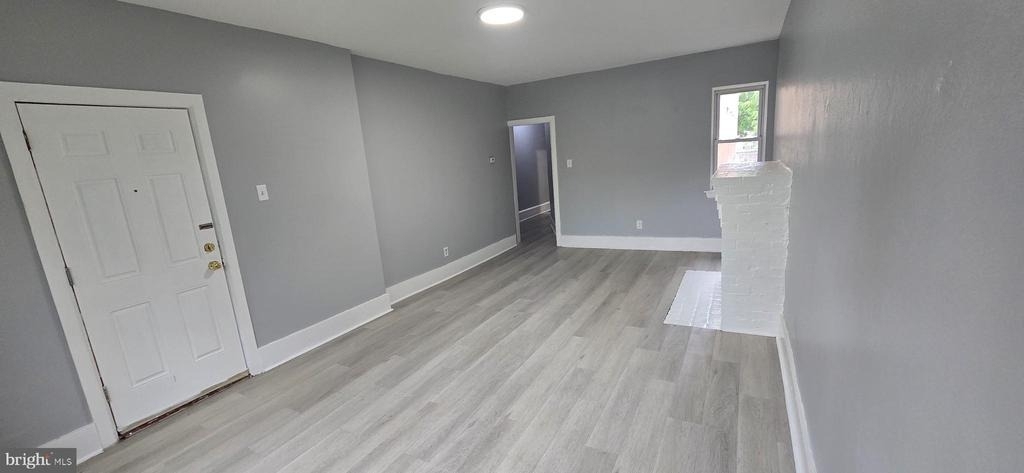 4307 Maple Avenue - Photo 5