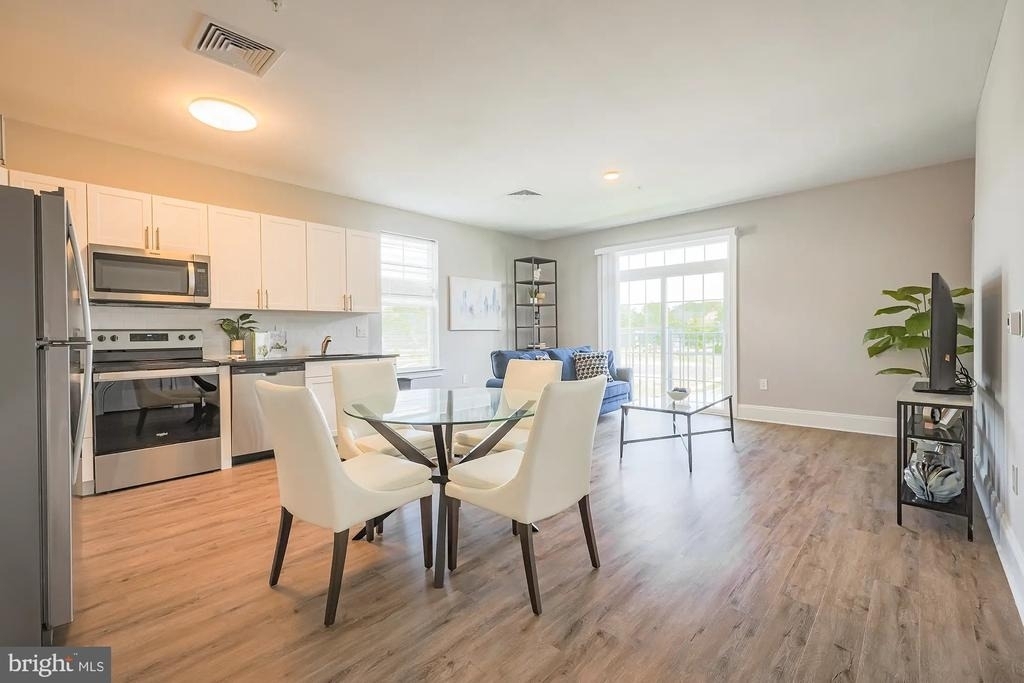 1728 Whirlaway Lane - Photo 2