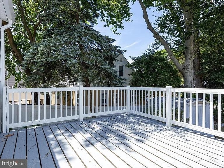 217 Chestnut Street - Photo 8