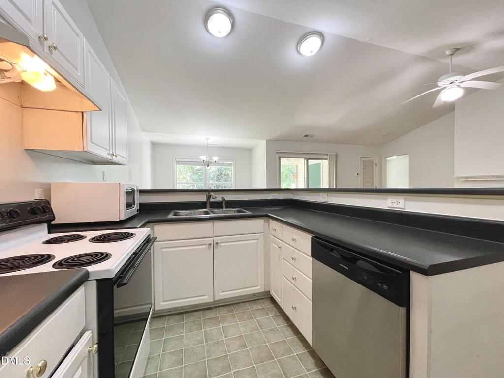 3622 Wellington Ridge Loop - Photo 11