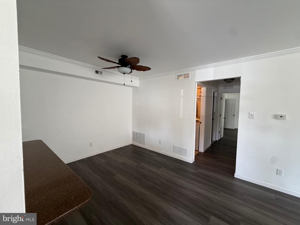 1705 Heatherstone Court - Photo 9