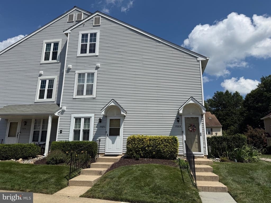 1705 Heatherstone Court - Photo 1