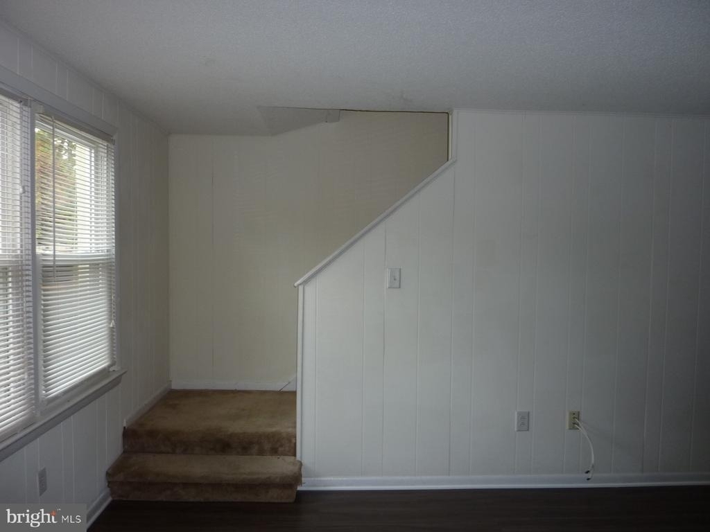 809 Logan Street - Photo 7