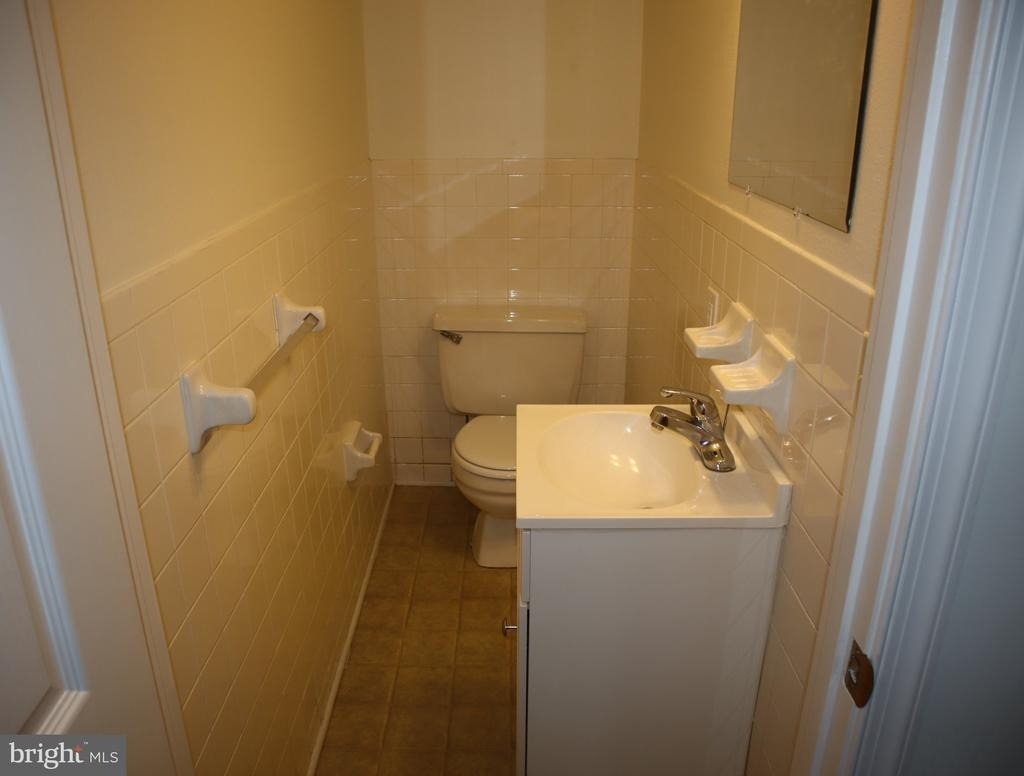 809 Logan Street - Photo 4