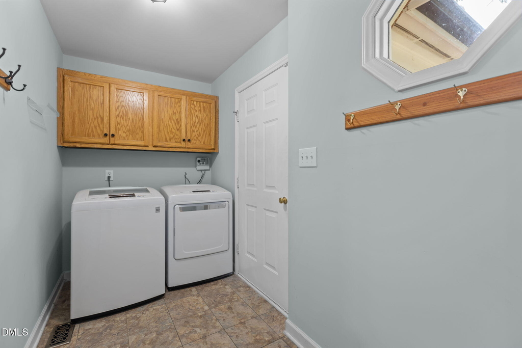 109 Oaklake Court - Photo 28