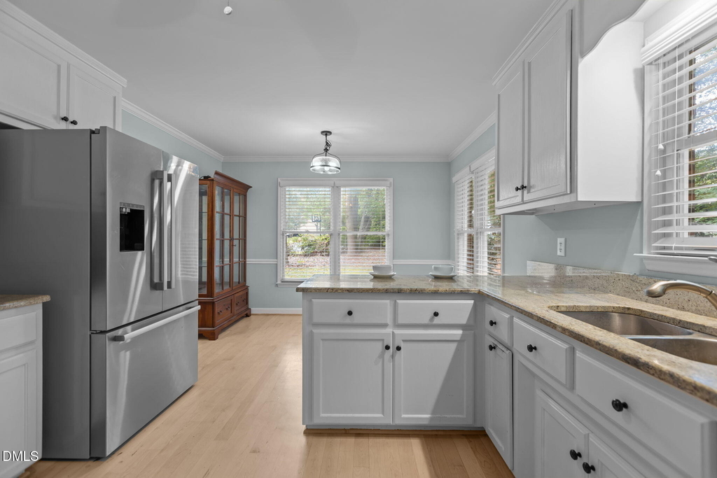 109 Oaklake Court - Photo 8