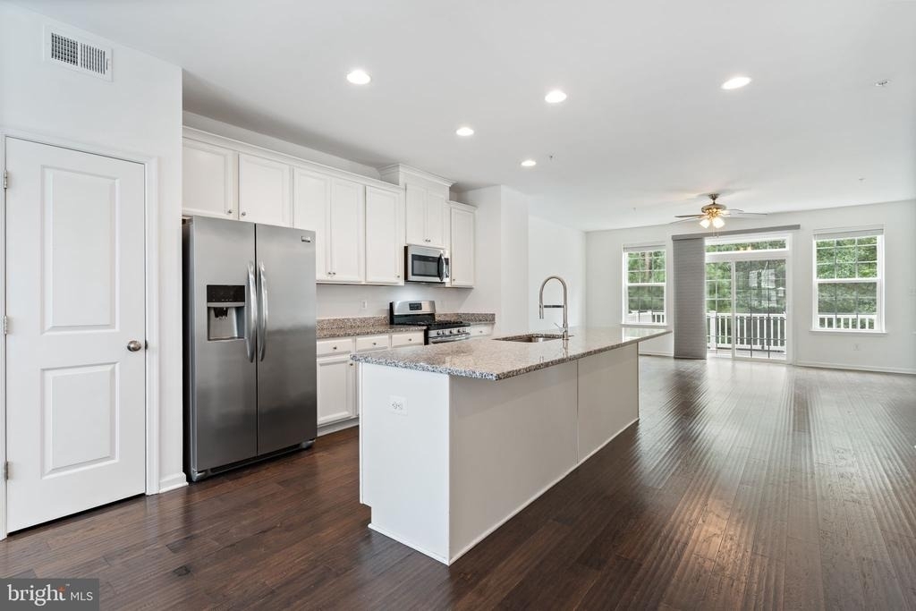 23048 Mountain Laurel Lane - Photo 5