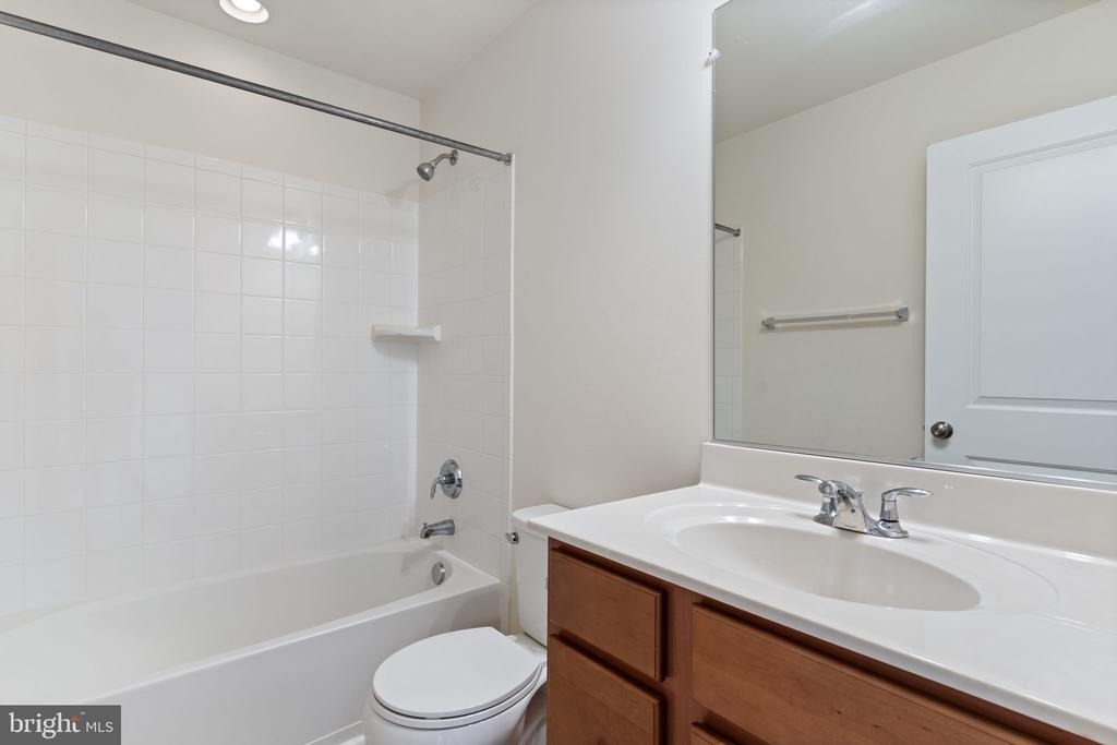 23048 Mountain Laurel Lane - Photo 17