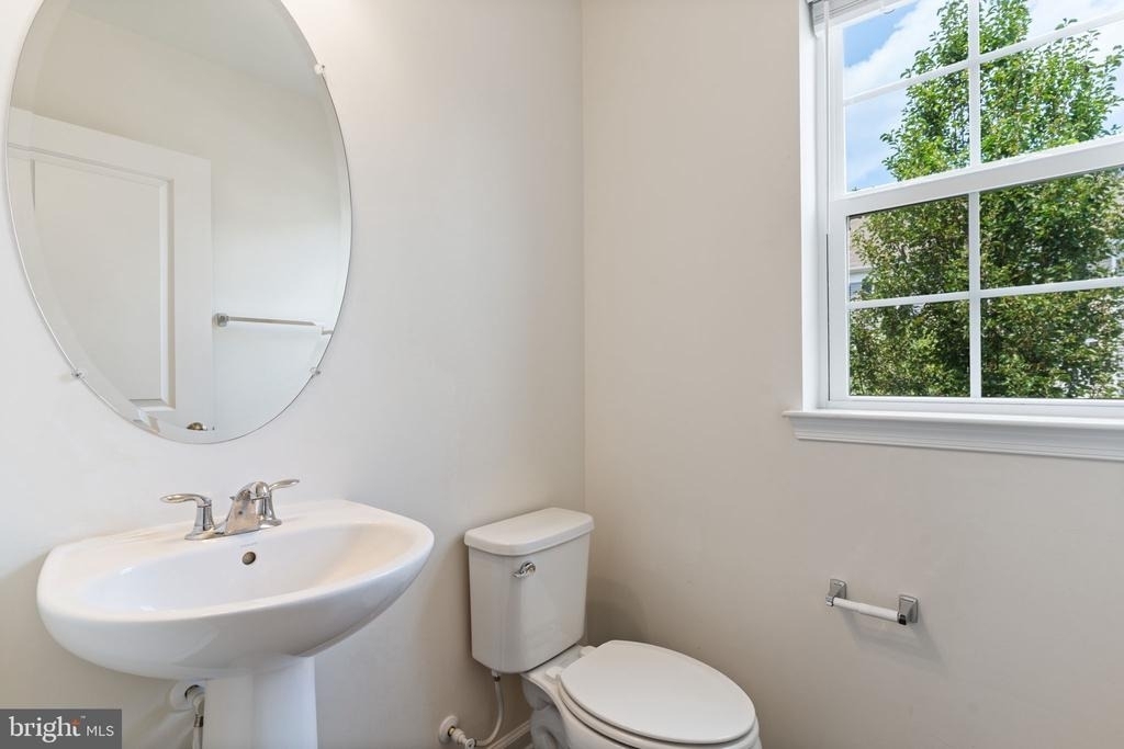 23048 Mountain Laurel Lane - Photo 13