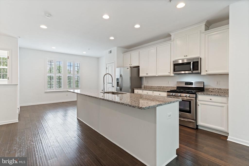 23048 Mountain Laurel Lane - Photo 2