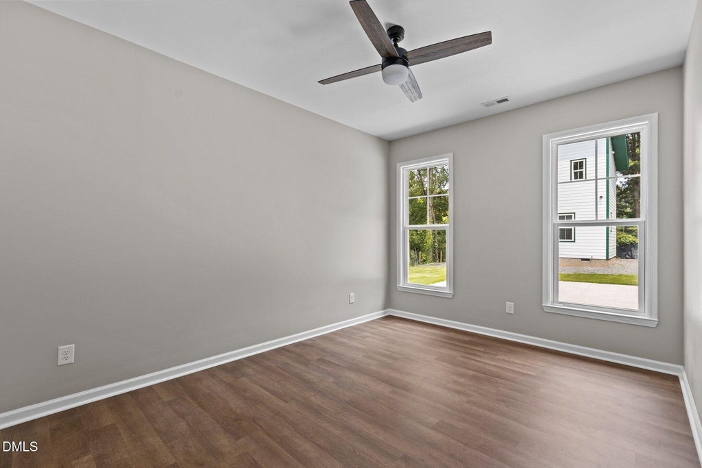 214 N Guthrie Avenue - Photo 8