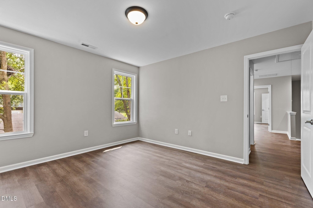 214 N Guthrie Avenue - Photo 18