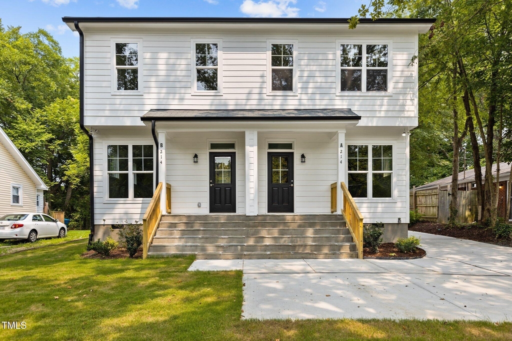 214 N Guthrie Avenue - Photo 0