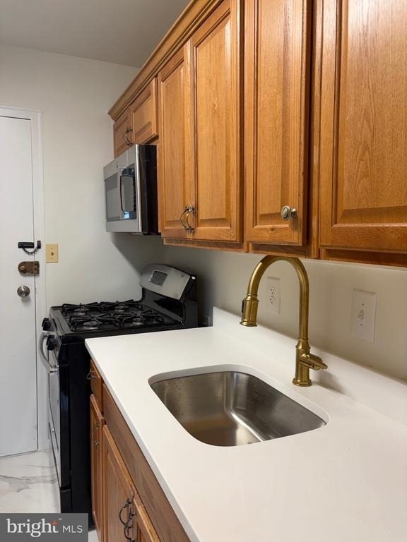 3450 Toledo Terrace - Photo 11