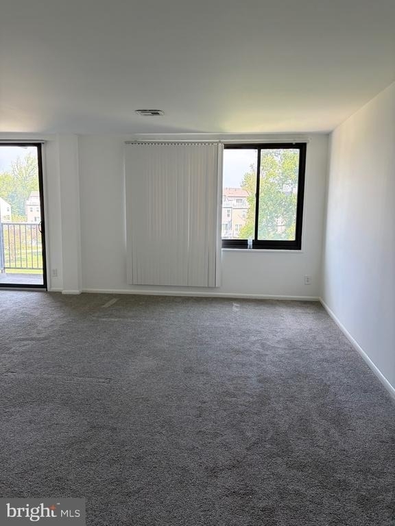 3450 Toledo Terrace - Photo 2