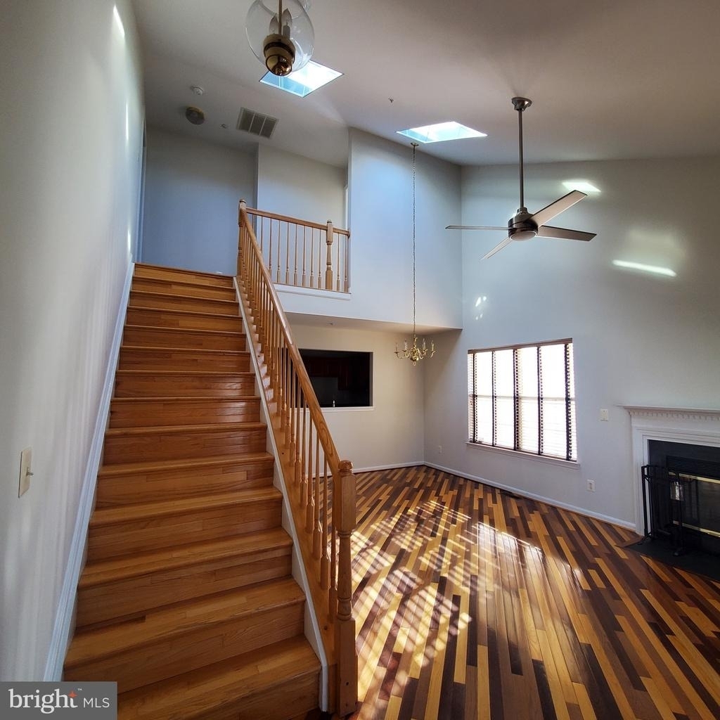16211 Ellipse Terrace - Photo 3