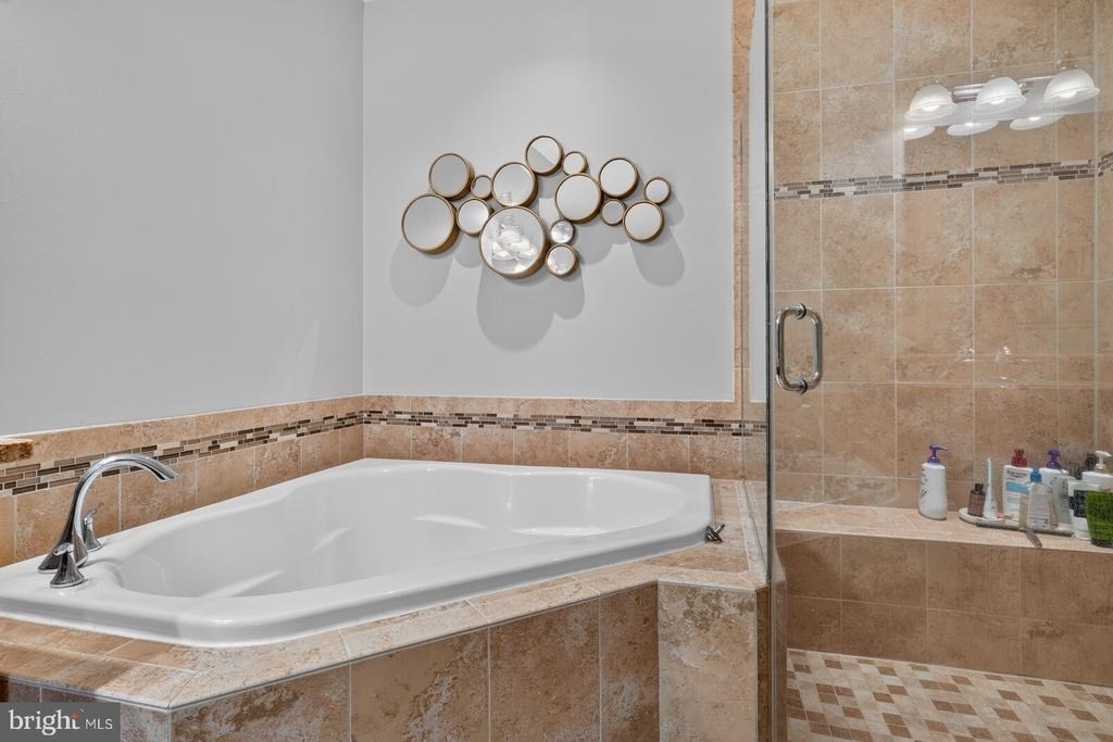 809 Fair Winds Way - Photo 18
