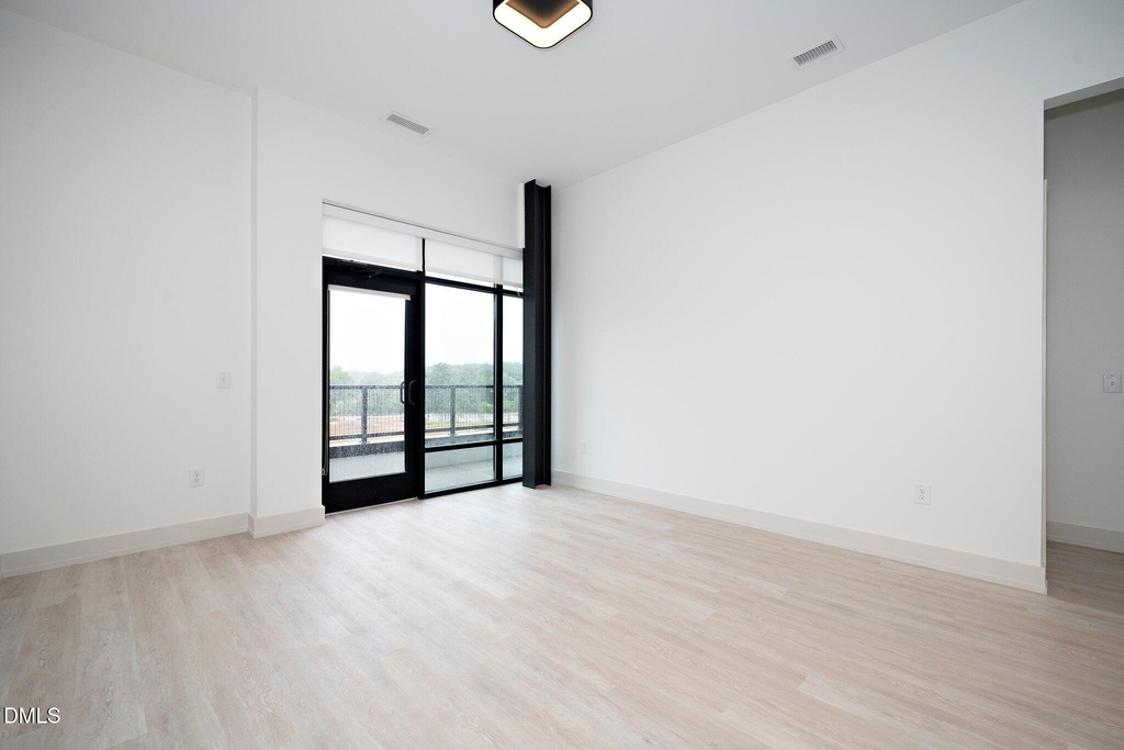 120 Mosaic Boulevard - Photo 6