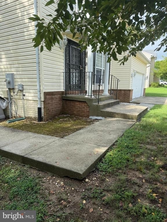 5909 Plata Street - Photo 1