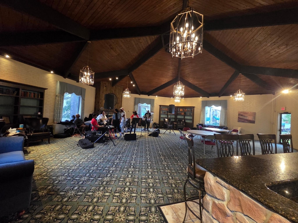 6998 Hanover Parkway - Photo 1