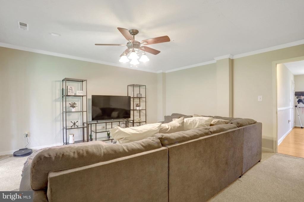8819 Hardesty Drive - Photo 24