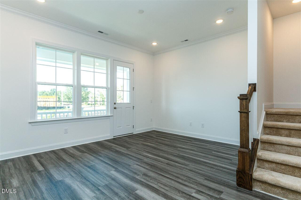 306 Clementine Drive - Photo 4