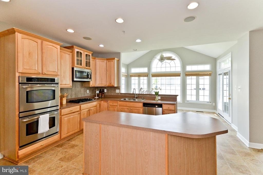 8006 Kingsmill Road - Photo 13