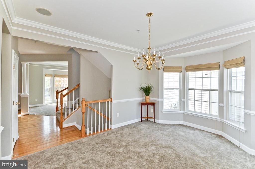 8006 Kingsmill Road - Photo 8