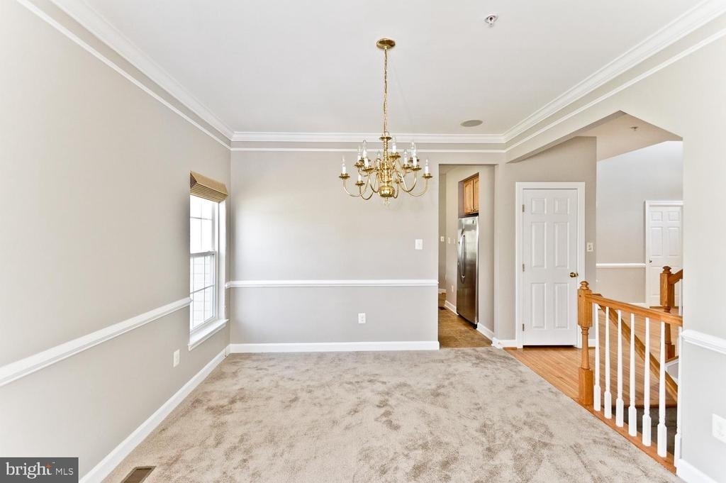 8006 Kingsmill Road - Photo 7