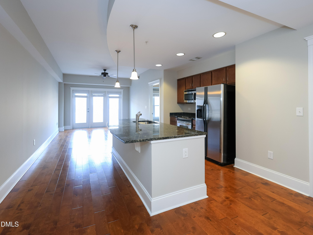 222 Glenwood Avenue - Photo 5