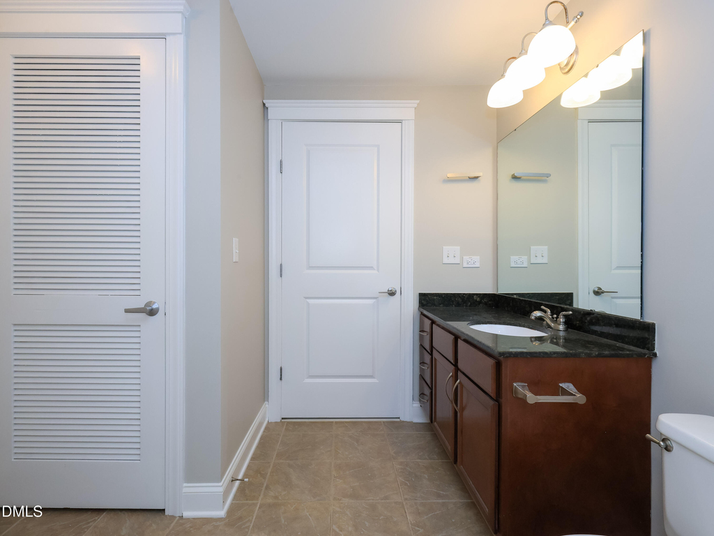 222 Glenwood Avenue - Photo 18