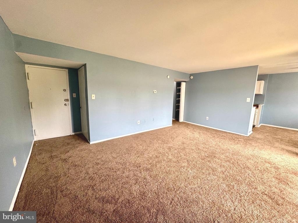 5444 85th Avenue - Photo 1