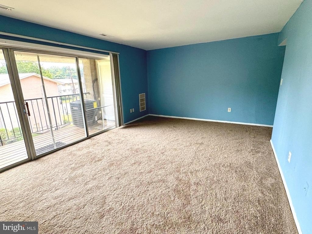 5444 85th Avenue - Photo 3