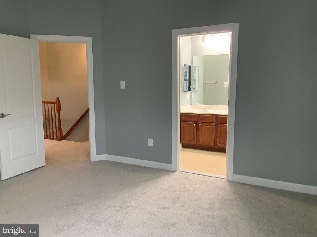 3301 Castle Ridge Circle - Photo 29