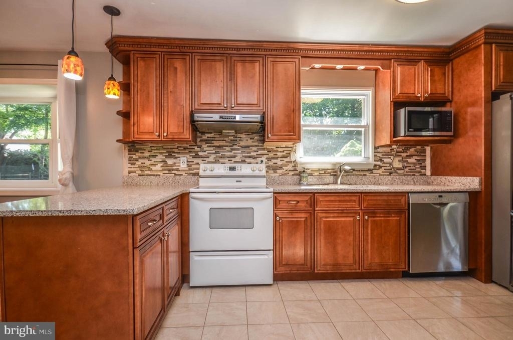 11309 Brandy Hall Lane - Photo 9