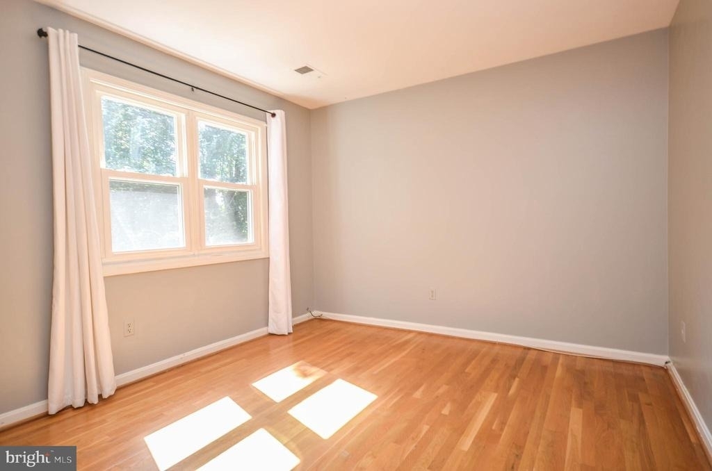 11309 Brandy Hall Lane - Photo 32