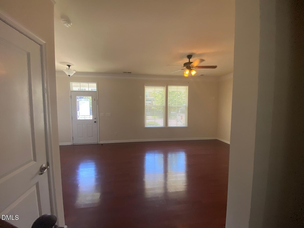 2412 Historic Circle - Photo 4