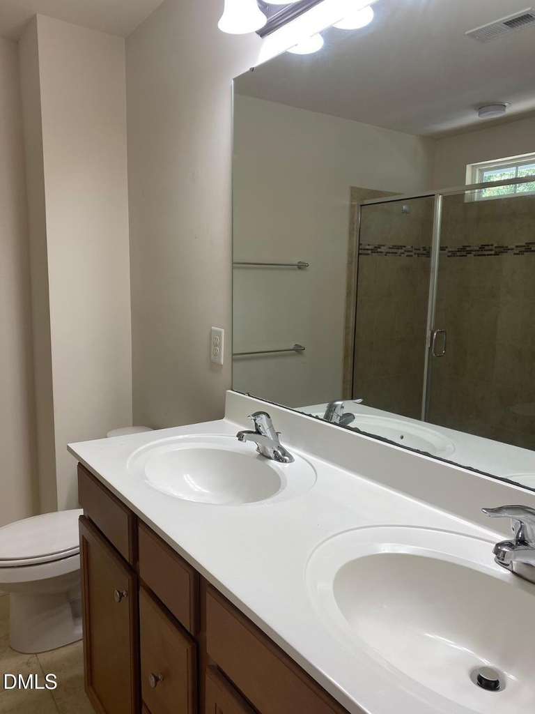 2412 Historic Circle - Photo 5