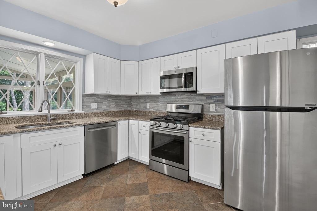 9612 Annlee Terrace - Photo 6
