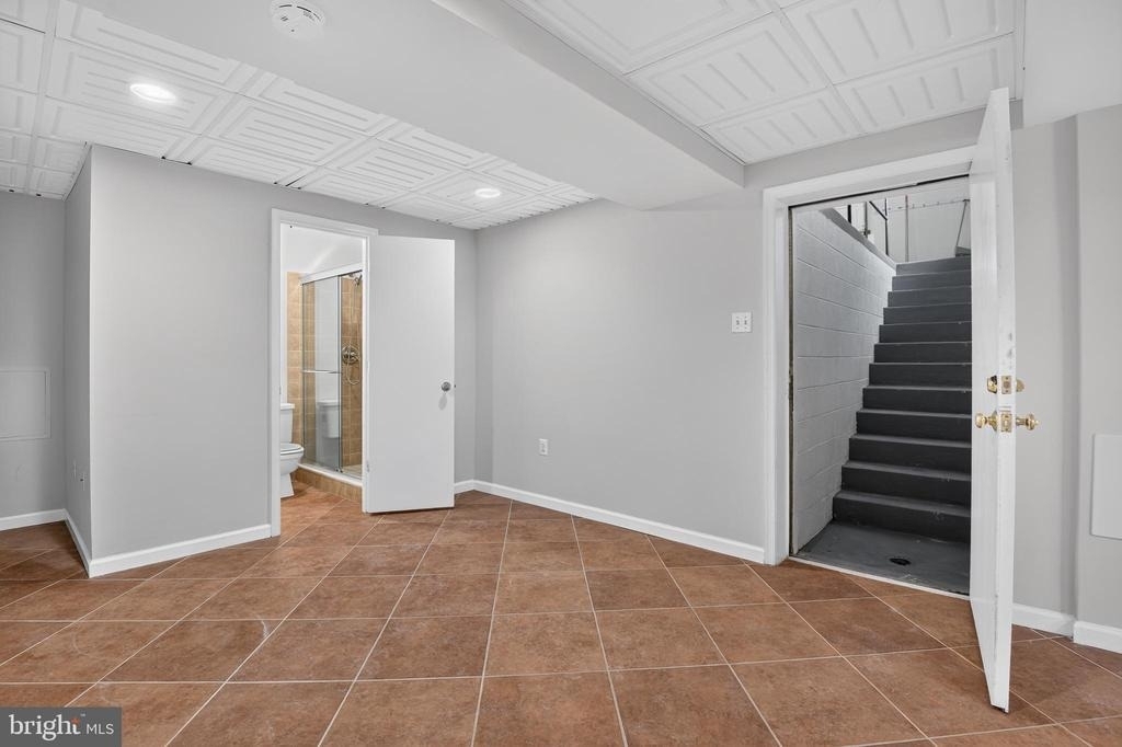 9612 Annlee Terrace - Photo 19