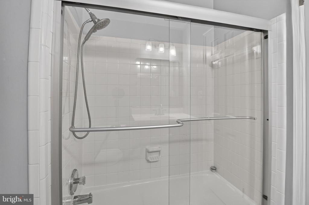 9612 Annlee Terrace - Photo 18
