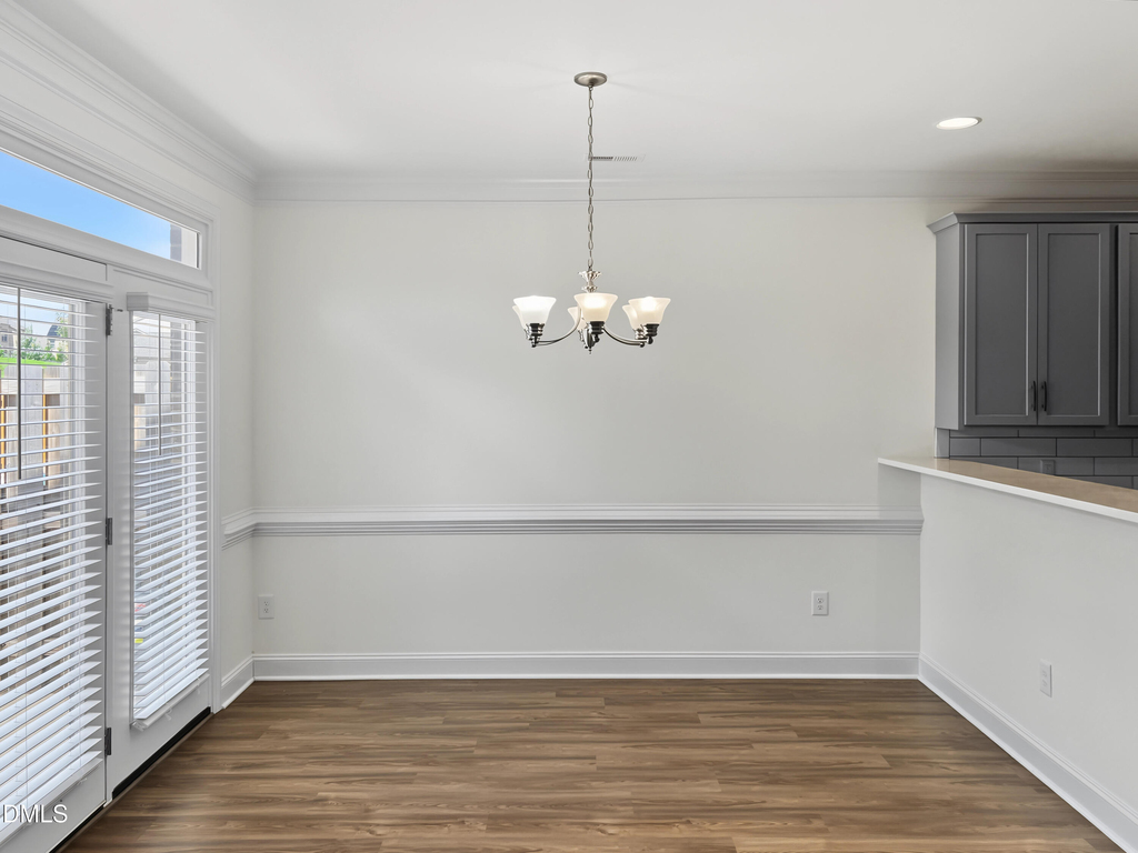 1018 Bonanza Lane - Photo 5