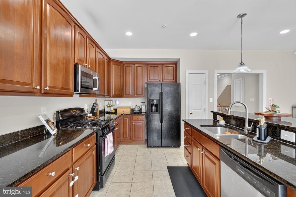 630 Pelican Avenue - Photo 9