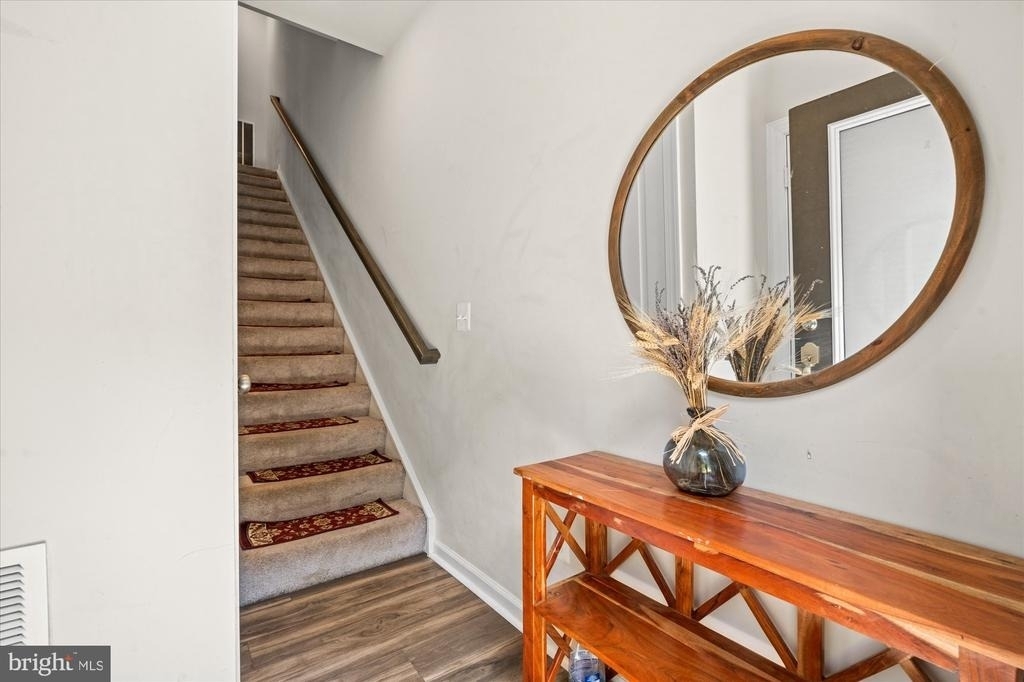 8156 Tompkins Street - Photo 3